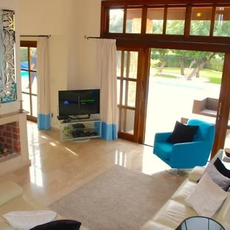 Villa “you Can Rent This On A 5 Star Resort”paparouna *