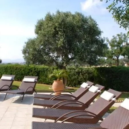 “you Can Rent This On A 5 Star Resort”paparouna *