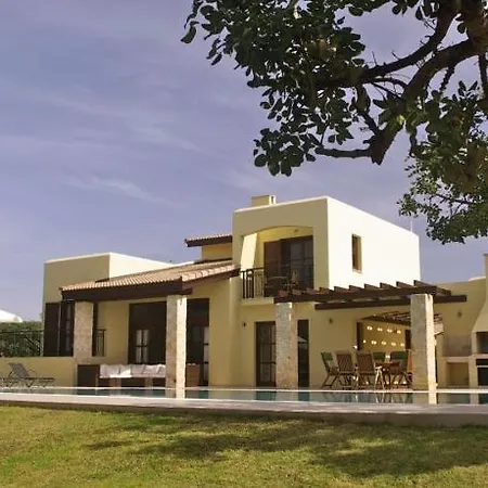 فيلة “you Can Rent This On A 5 Star Resort”paparouna كوكليا