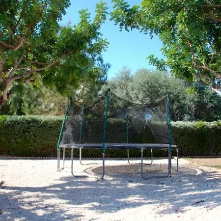 “you Can Rent This On A 5 Star Resort”paparouna *